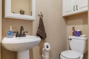 1084 Eastburg Ct, Ripon, CA 95366 - Photo 17