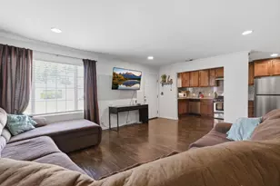 1022 Fleda Ave, Olivehurst, CA 95961 - Photo 9