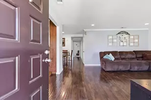 1022 Fleda Ave, Olivehurst, CA 95961 - Photo 5