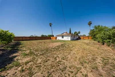 1209 Peach Avenue, Livingston, CA 95334 - Photo 29