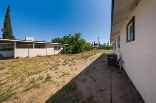 1209 Peach Ave, Livingston, CA 95334 - Photo 27