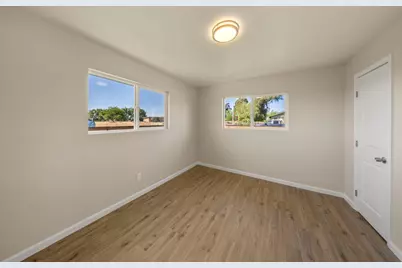 1209 Peach Avenue, Livingston, CA 95334 - Photo 21