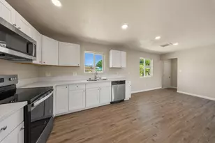 1209 Peach Ave, Livingston, CA 95334 - Photo 15