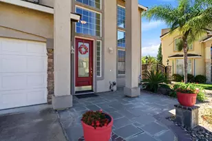 9487 Winding River Way, Elk Grove, CA 95624 - Photo 5