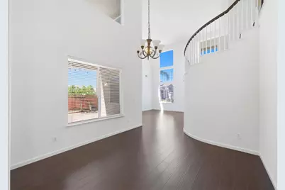 9487 Winding River Way, Elk Grove, CA 95624 - Photo 17