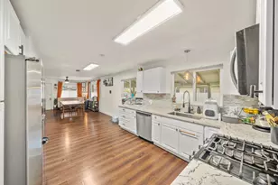 850 Eleanor Ave, Sacramento, CA 95815 - Photo 9