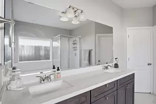 215 E Hawkeye Ave, Turlock, CA 95380 - Photo 17