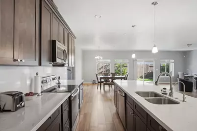 215 E Hawkeye Avenue, Turlock, CA 95380 - Photo 7