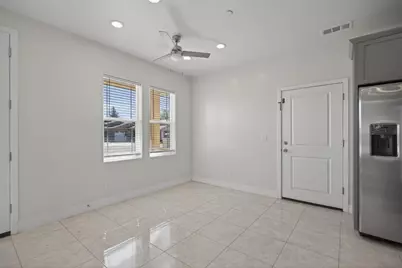 5960 Cortes Court, Sacramento, CA 95824 - Photo 7