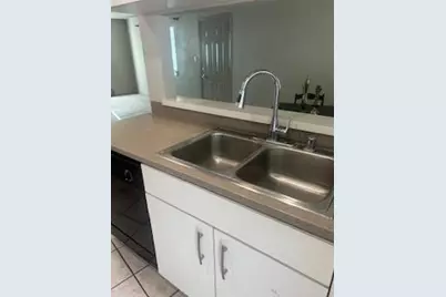 3213 Wemberley Drive, Sacramento, CA 95864 - Photo 3