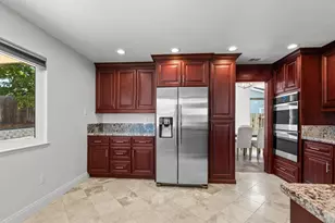 8422 Deer Fern Ct, Antelope, CA 95843 - Photo 11