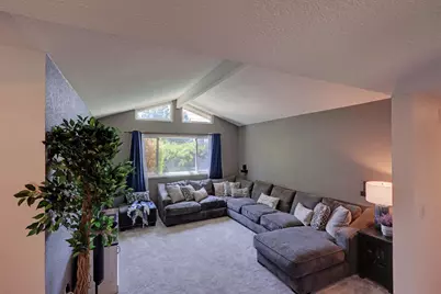 8242 Treecrest Avenue, Fair Oaks, CA 95628 - Photo 11