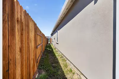 5967 Cortes Court #B, Sacramento, CA 95824 - Photo 17