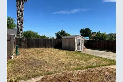 1621 Frienza Avenue, Sacramento, CA 95815 - Photo 3