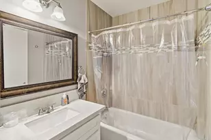 8153 La Almendra Way, Sacramento, CA 95823 - Photo 25