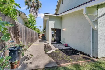 6212 Chapel View Lane, Citrus Heights, CA 95621 - Photo 69