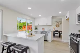 9243 Carla Way, Sacramento, CA 95826 - Photo 9