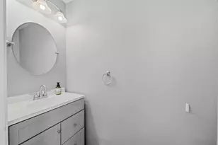 8748 Redwater Dr, Antelope, CA 95843 - Photo 13