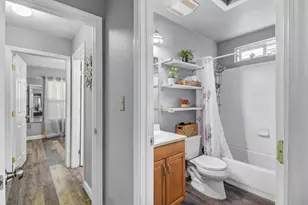 3851 8th Ave, Sacramento, CA 95817 - Photo 23