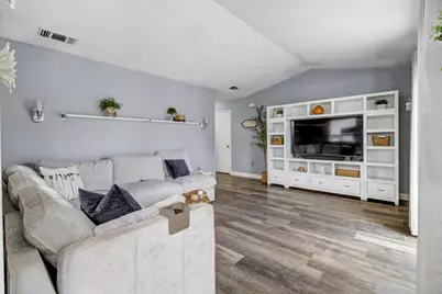 3851 8th Avenue, Sacramento, CA 95817 - Photo 3