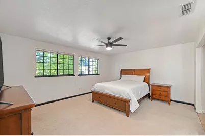 8831 Minnie Circle, Elk Grove, CA 95624 - Photo 21