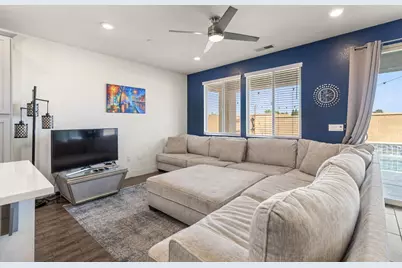 10349 Charles Morris Way, Elk Grove, CA 95757 - Photo 17