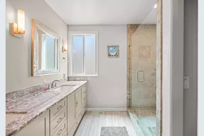 2616 Land Park Drive, Sacramento, CA 95818 - Photo 9