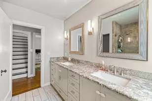 2616 Land Park Dr, Sacramento, CA 95818 - Photo 31