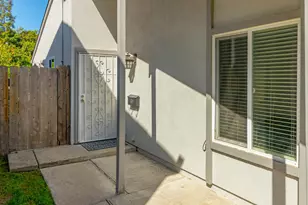 6829 Gordon Ct, Stockton, CA 95219 - Photo 3