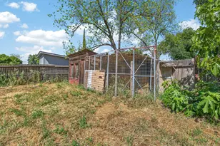 2611 W Acacia St, Stockton, CA 95203 - Photo 31