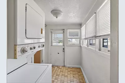 2611 W Acacia Street, Stockton, CA 95203 - Photo 17