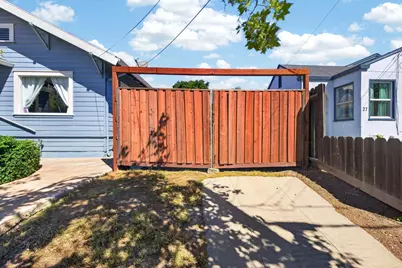 29 W Maple Street, Stockton, CA 95204 - Photo 5