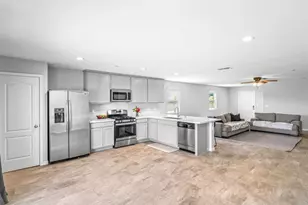 1393 Meadow Ranch St, Plumas Lake, CA 95961 - Photo 9