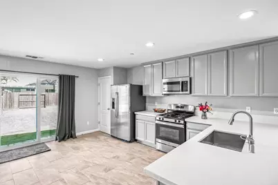 1393 Meadow Ranch Street, Plumas Lake, CA 95961 - Photo 11