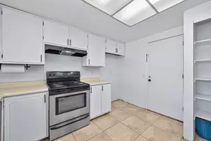 8267 Fieldpoppy Cir, Sacramento, CA 95828 - Photo 23