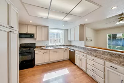 7869 Valley Quail Court, Antelope, CA 95843 - Photo 9