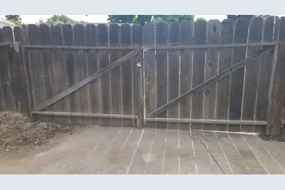 1101 Winchell Way, Modesto, CA 95358 - Photo 9