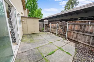 8853 La Riviera Dr, Sacramento, CA 95826 - Photo 43