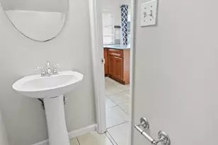 8853 La Riviera Dr, Sacramento, CA 95826 - Photo 47