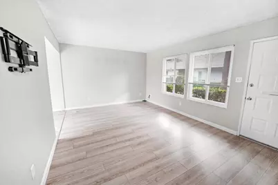 8853 La Riviera Drive #D, Sacramento, CA 95826 - Photo 5