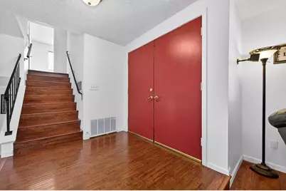 8204 Scarlet Oak Circle, Citrus Heights, CA 95610 - Photo 5