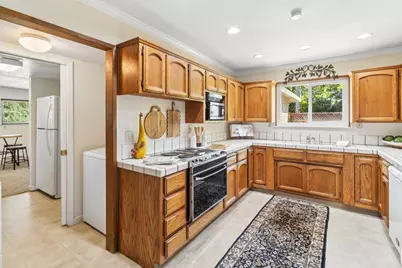 7545 Cardwell Avenue, Orangevale, CA 95662 - Photo 27