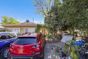 200 Lindley Dr, Sacramento, CA 95815 - Photo 3