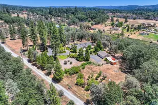 19539 Mountain Lion Rd, Grass Valley, CA 95945 - Photo 3