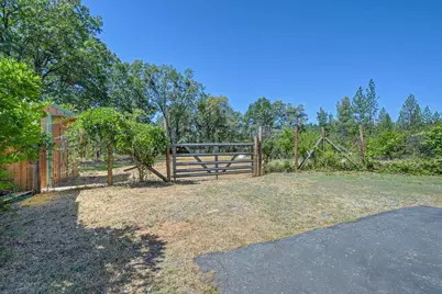 19539 Mountain Lion Road, Grass Valley, CA 95945 - Photo 9