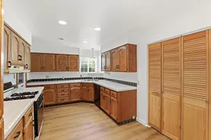 3917 Kings Way, Sacramento, CA 95821 - Photo 9