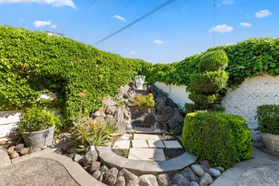 1008 Colonial Court, Modesto, CA 95350 - Photo 27