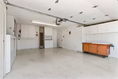 1008 Colonial Court, Modesto, CA 95350 - Photo 33