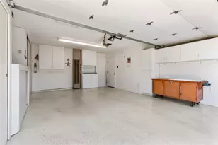 1008 Colonial Ct, Modesto, CA 95350 - Photo 33