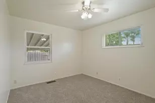 1606 W Lockeford St, Lodi, CA 95242 - Photo 17